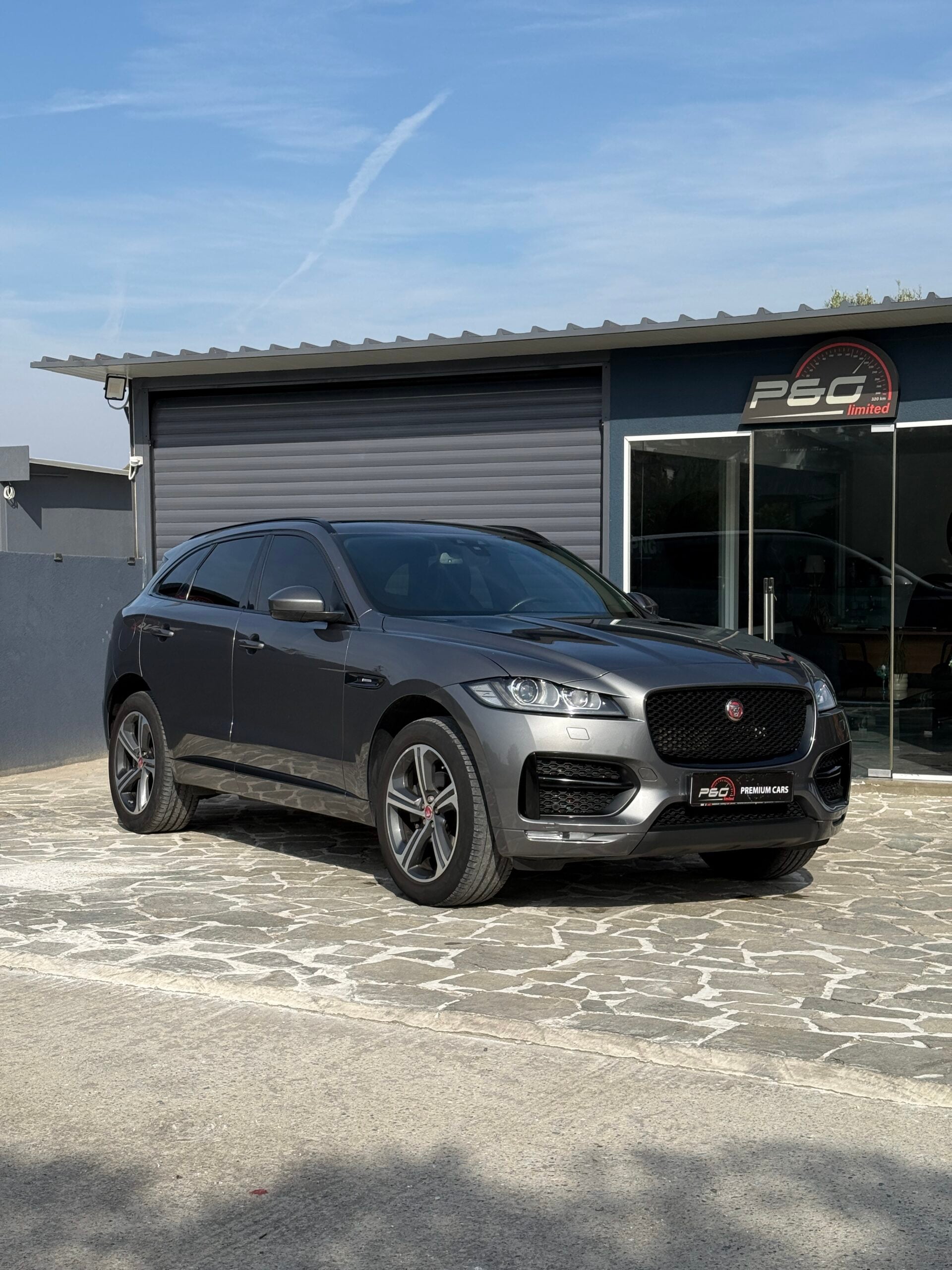 JAGUAR F-PACE R-SPORT