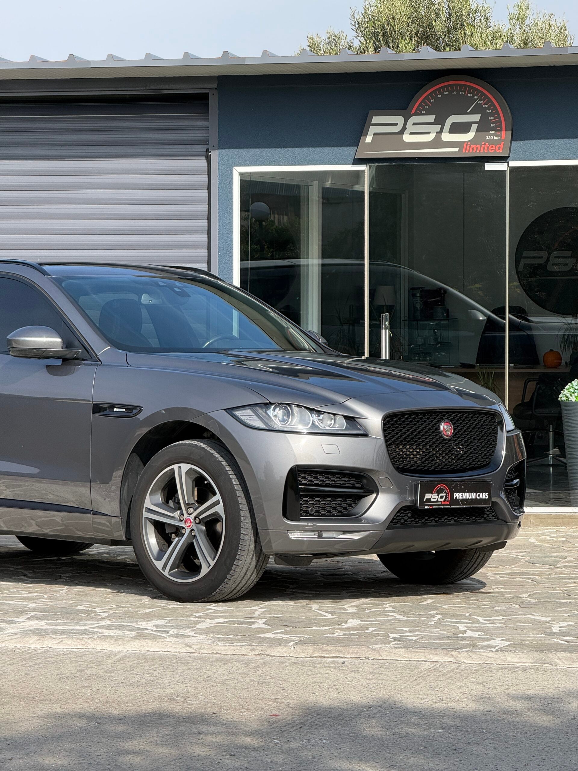 JAGUAR F-PACE R-SPORT