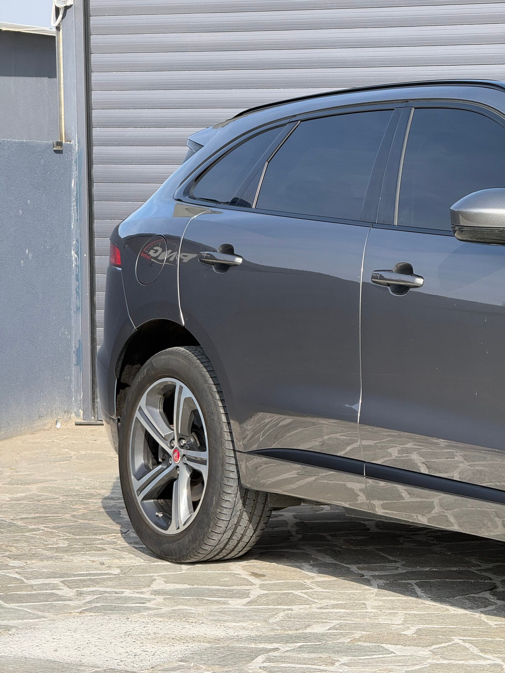 JAGUAR F-PACE R-SPORT