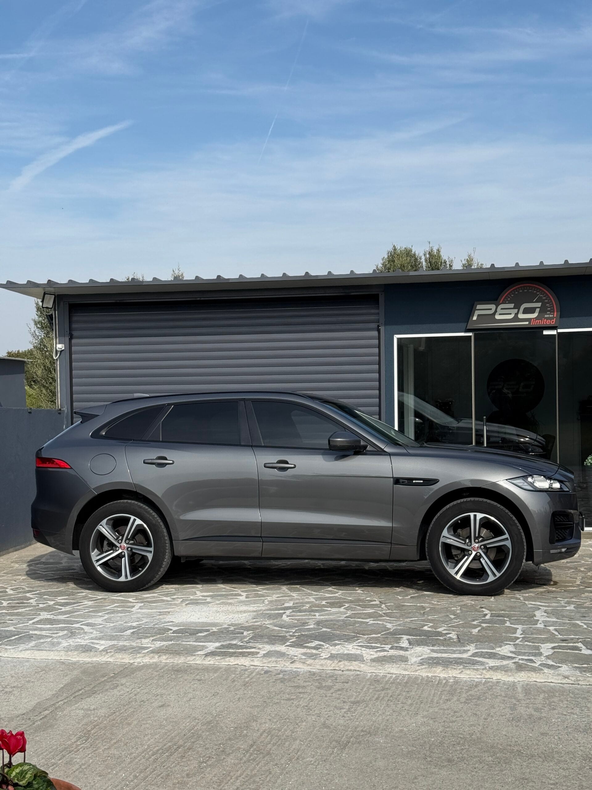 JAGUAR F-PACE R-SPORT