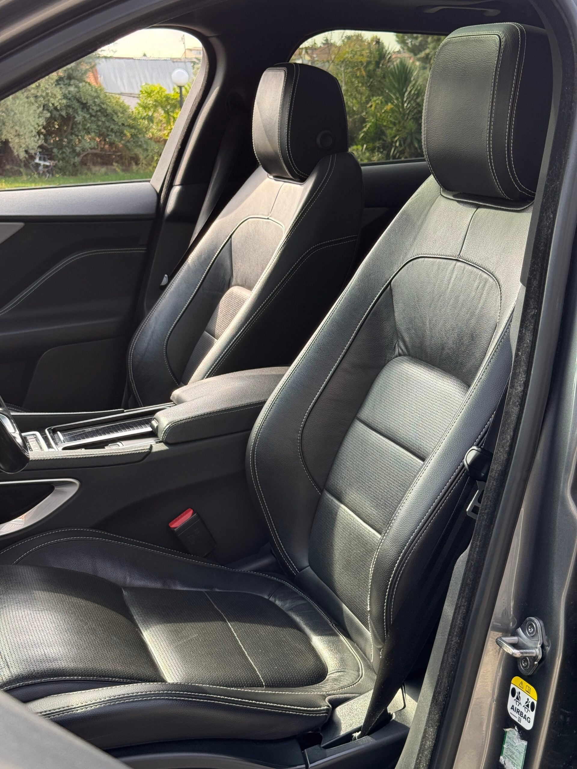 JAGUAR F-PACE R-SPORT