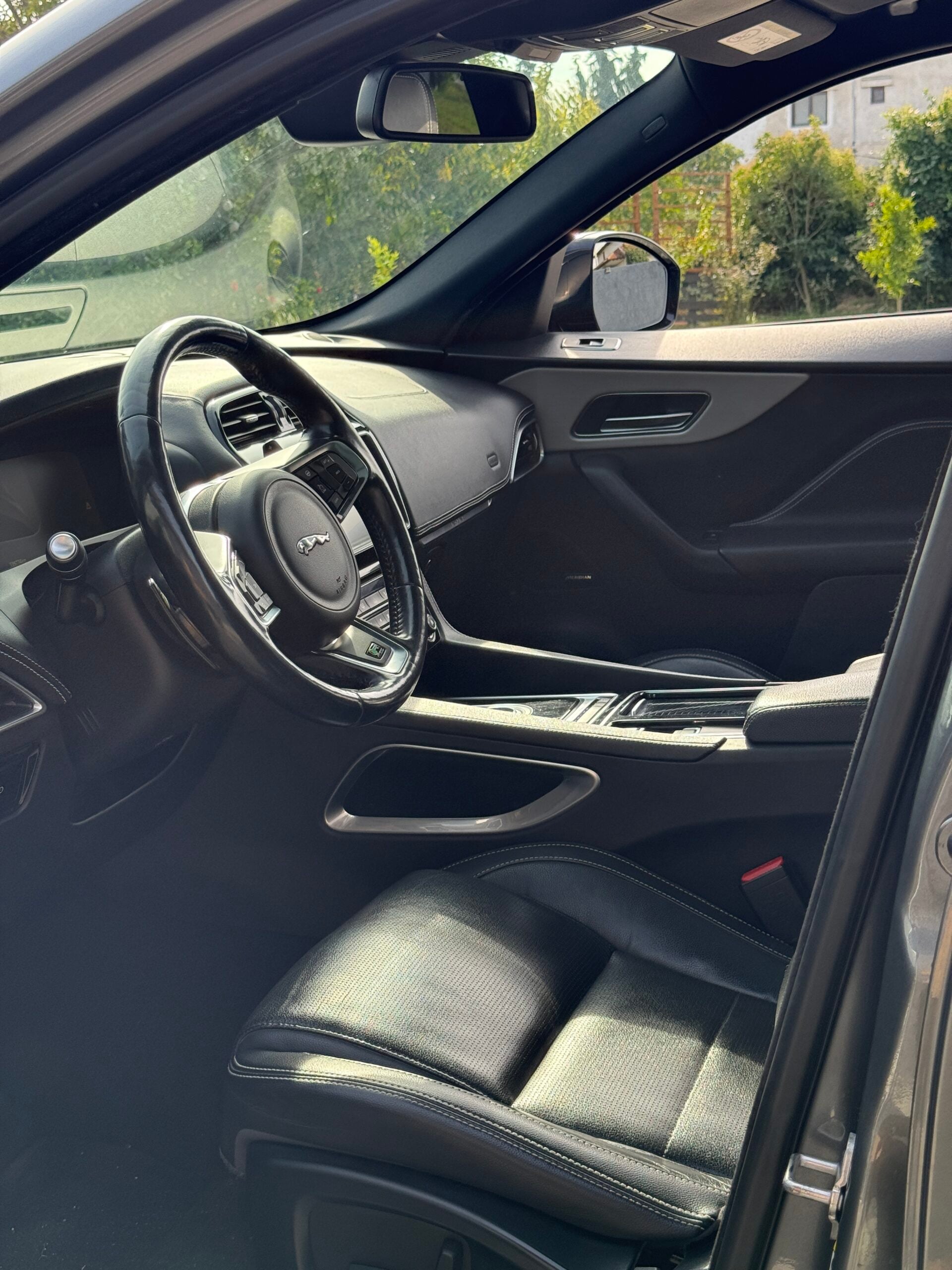 JAGUAR F-PACE R-SPORT